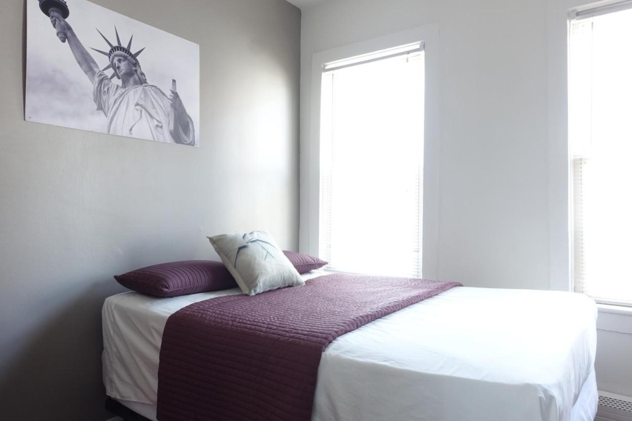 Best Room Nyc✈︎Ewr Layover➤Walk To Nyc Subway Newark Eksteriør bilde