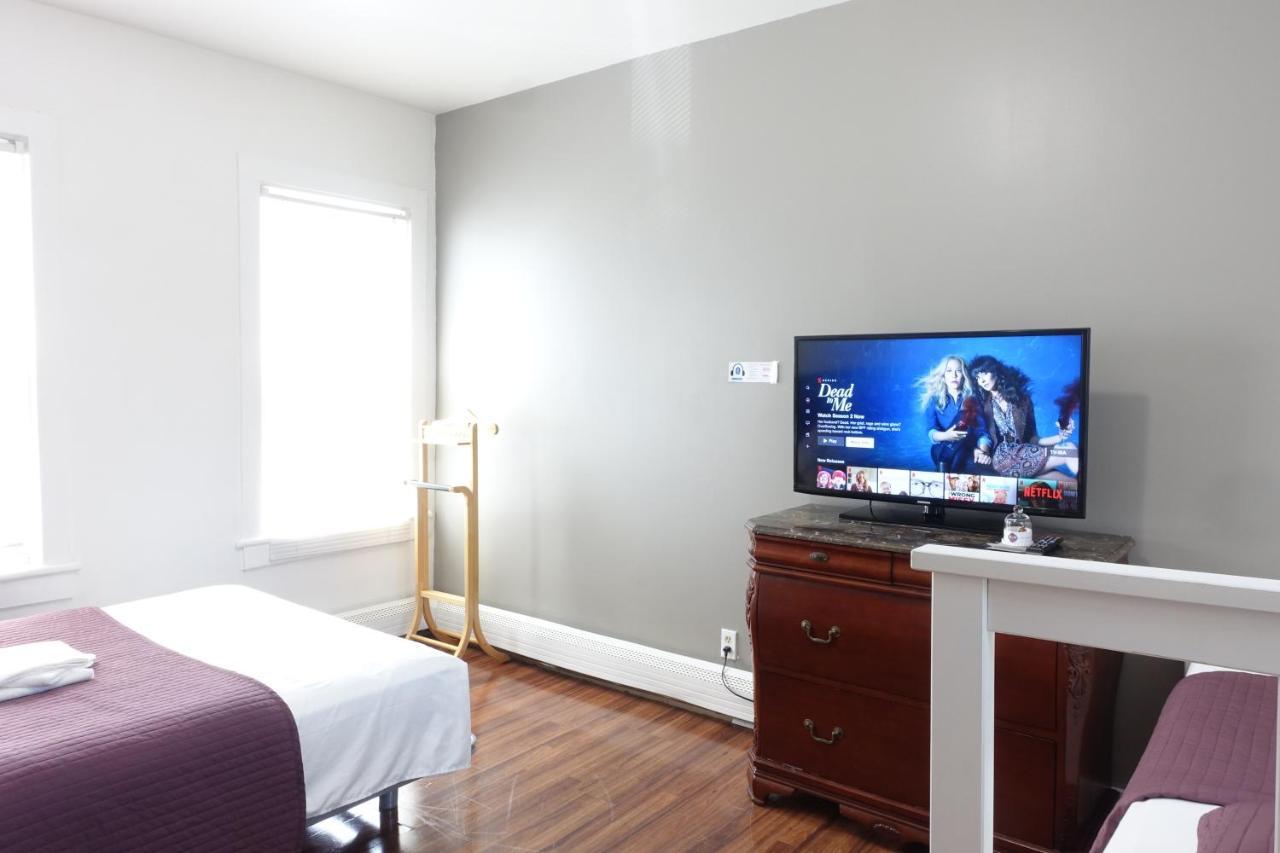 Best Room Nyc✈︎Ewr Layover➤Walk To Nyc Subway Newark Eksteriør bilde